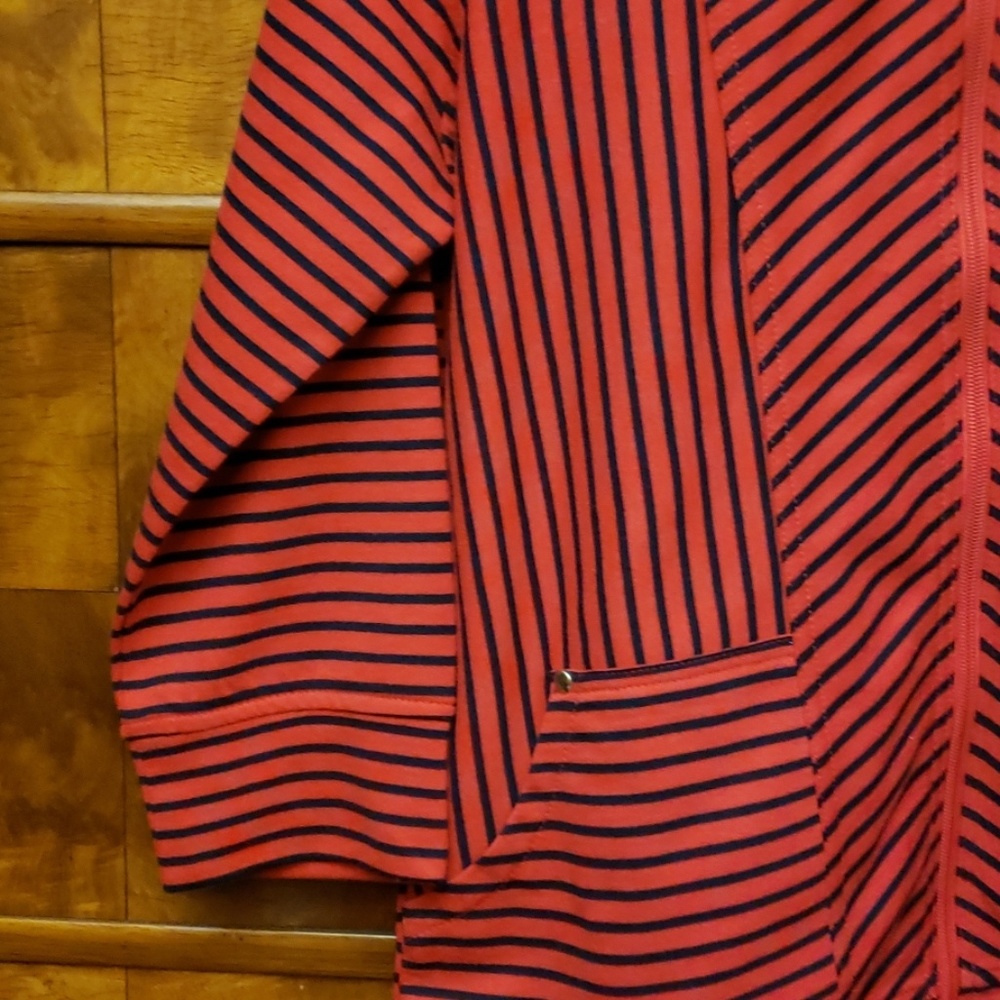 Northstyle Red & Black Stripe Blouse Size M - Picture 2 of 8